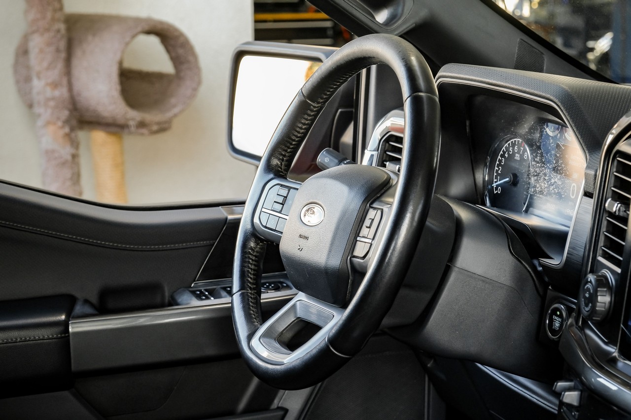 Ford F-150 Vehicle Main Gallery Image 13