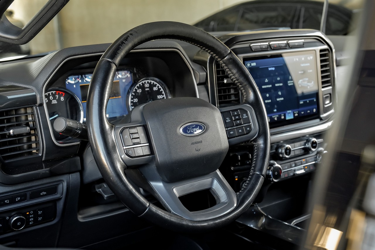 Ford F-150 Vehicle Main Gallery Image 14