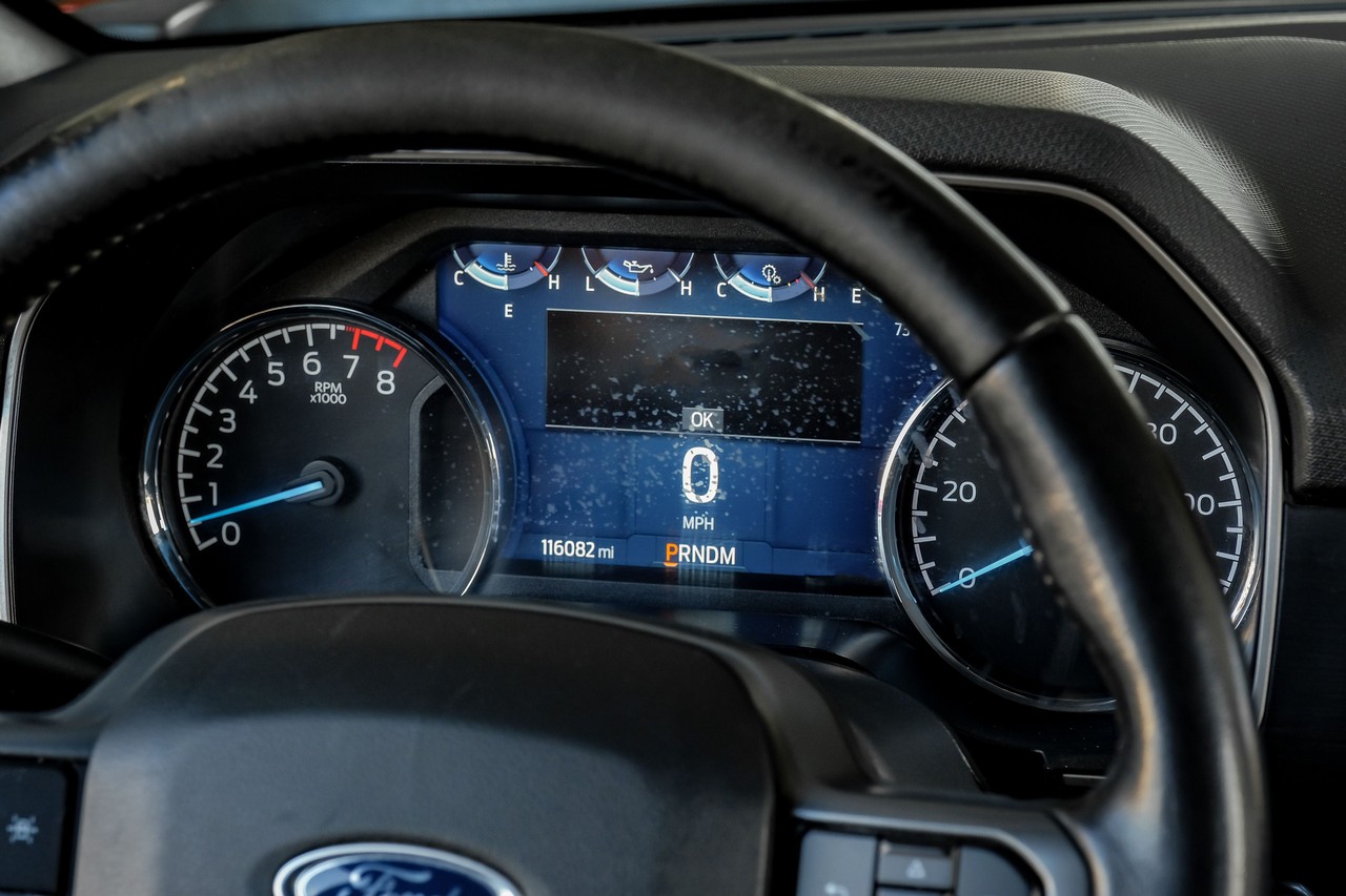 Ford F-150 Vehicle Main Gallery Image 18