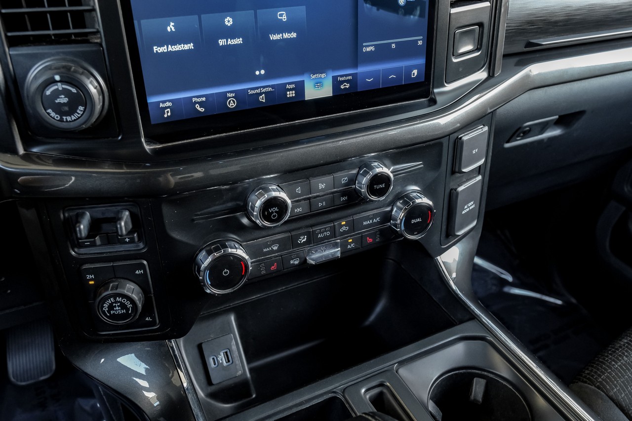 Ford F-150 Vehicle Main Gallery Image 27