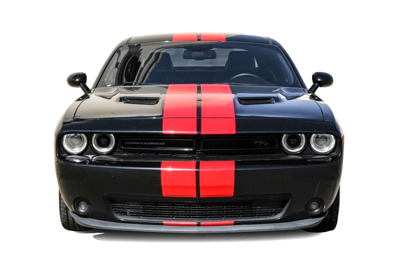 Dodge Challenger Vehicle Main Gallery Image 05