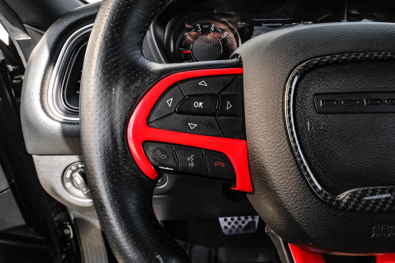 Dodge Challenger Vehicle Main Gallery Image 15