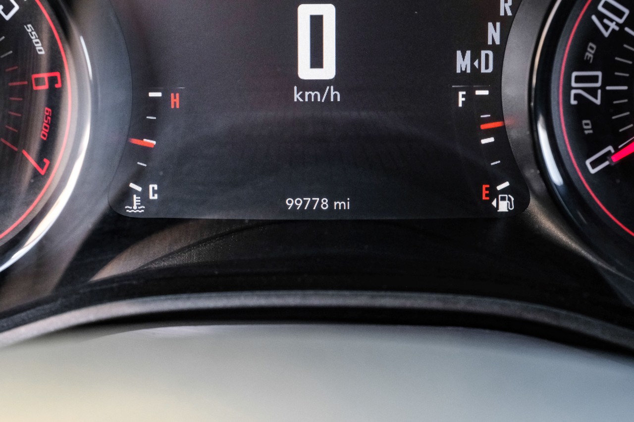 Dodge Challenger Vehicle Main Gallery Image 18