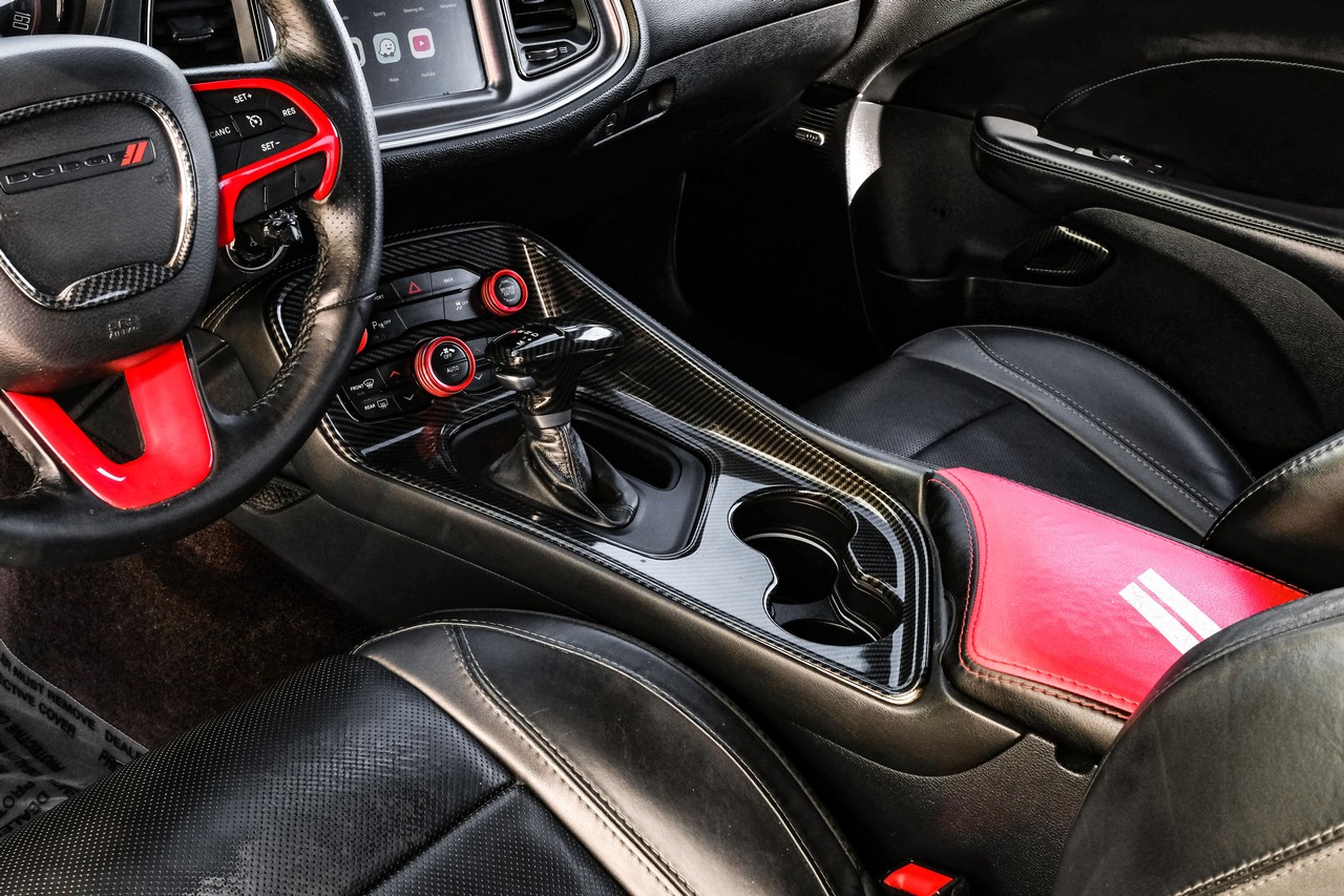 Dodge Challenger Vehicle Main Gallery Image 22