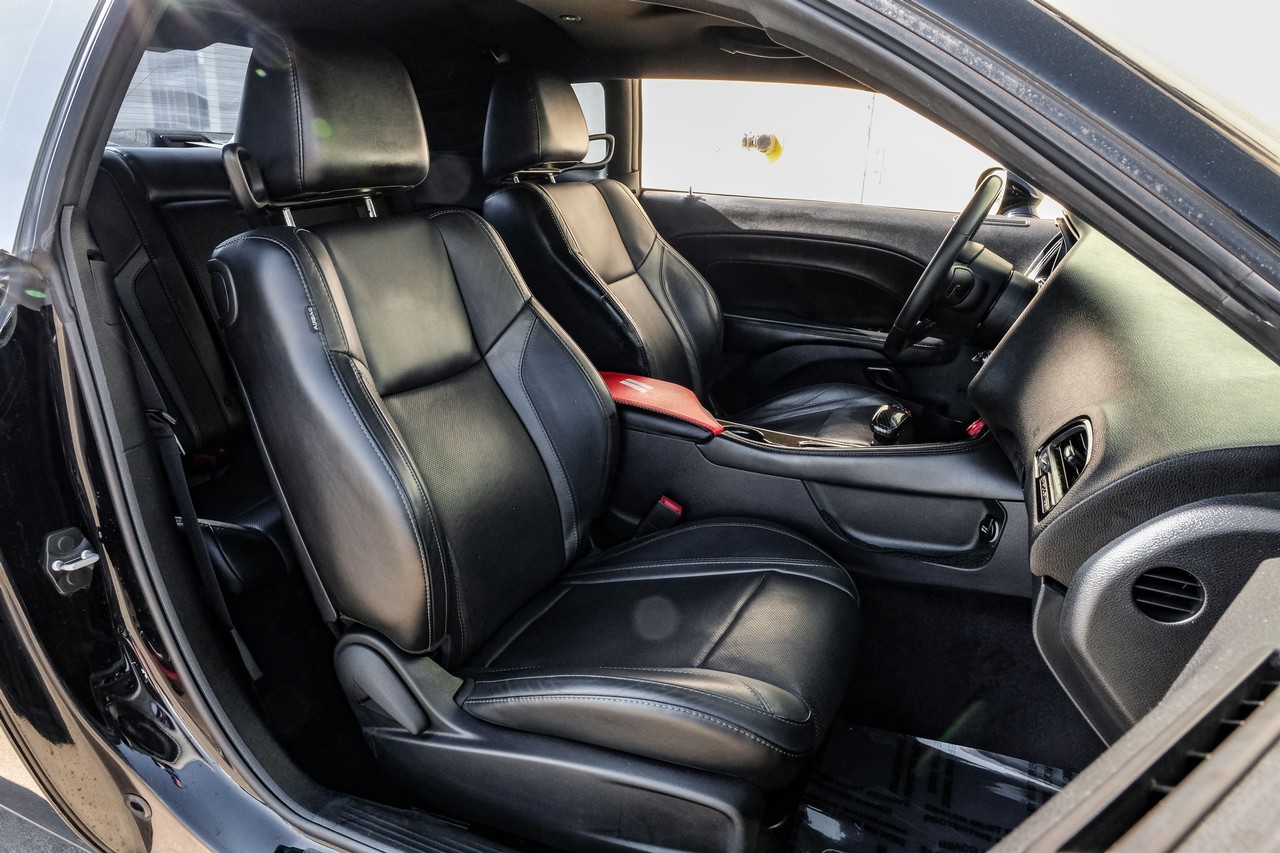 Dodge Challenger Vehicle Main Gallery Image 33