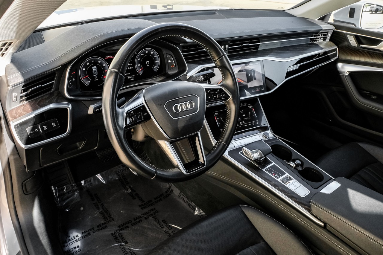 Audi A7 Vehicle Main Gallery Image 03