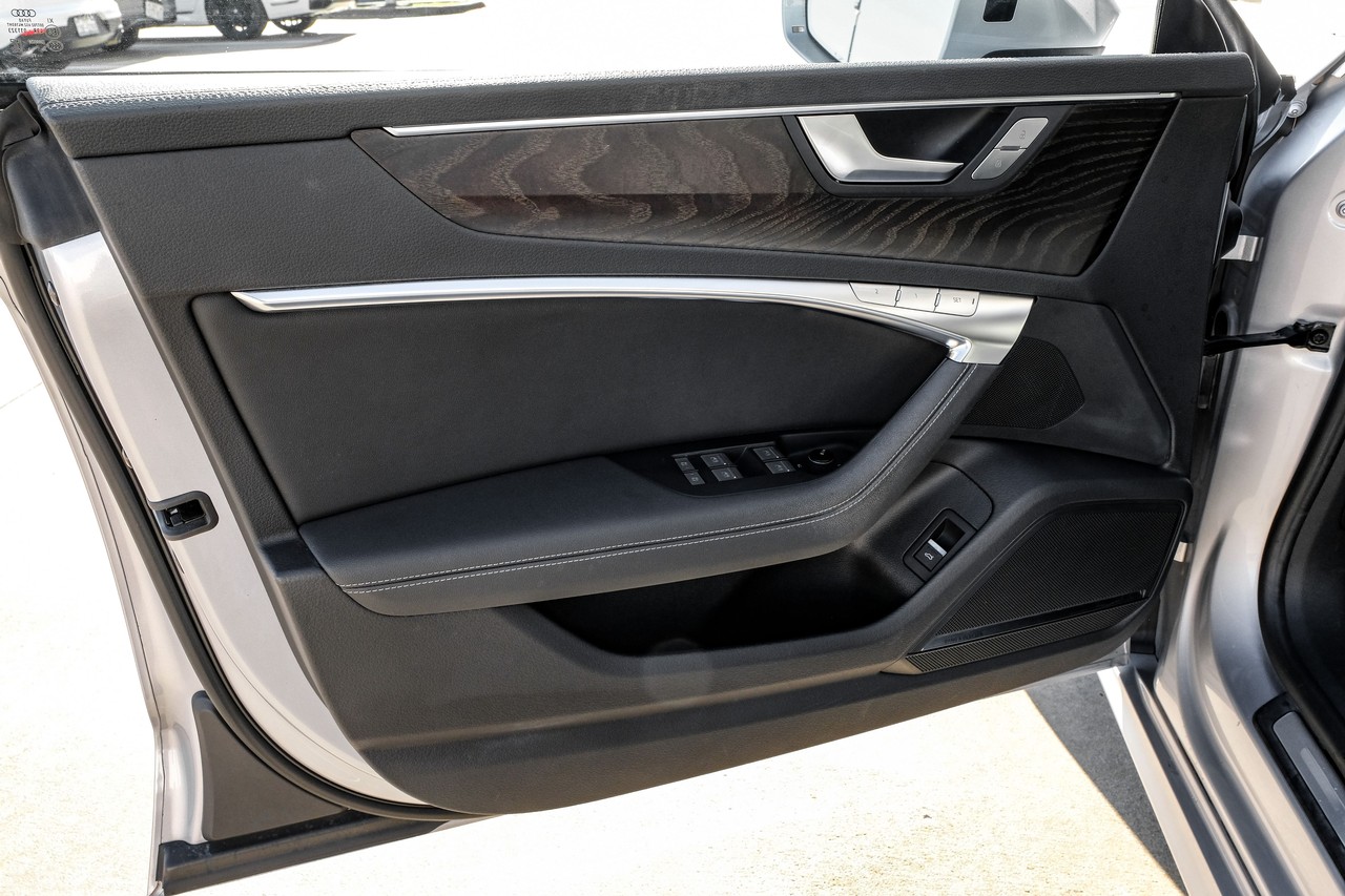 Audi A7 Vehicle Main Gallery Image 45