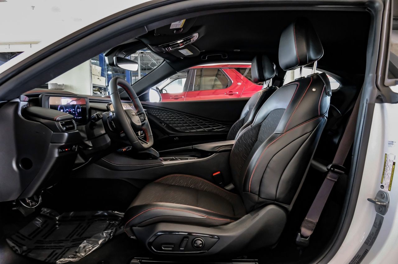 Dodge Charger Daytona Vehicle Main Gallery Image 04