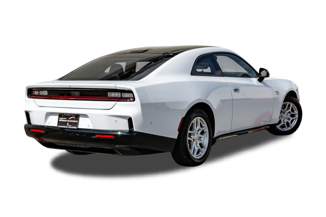 Dodge Charger Daytona Vehicle Main Gallery Image 08