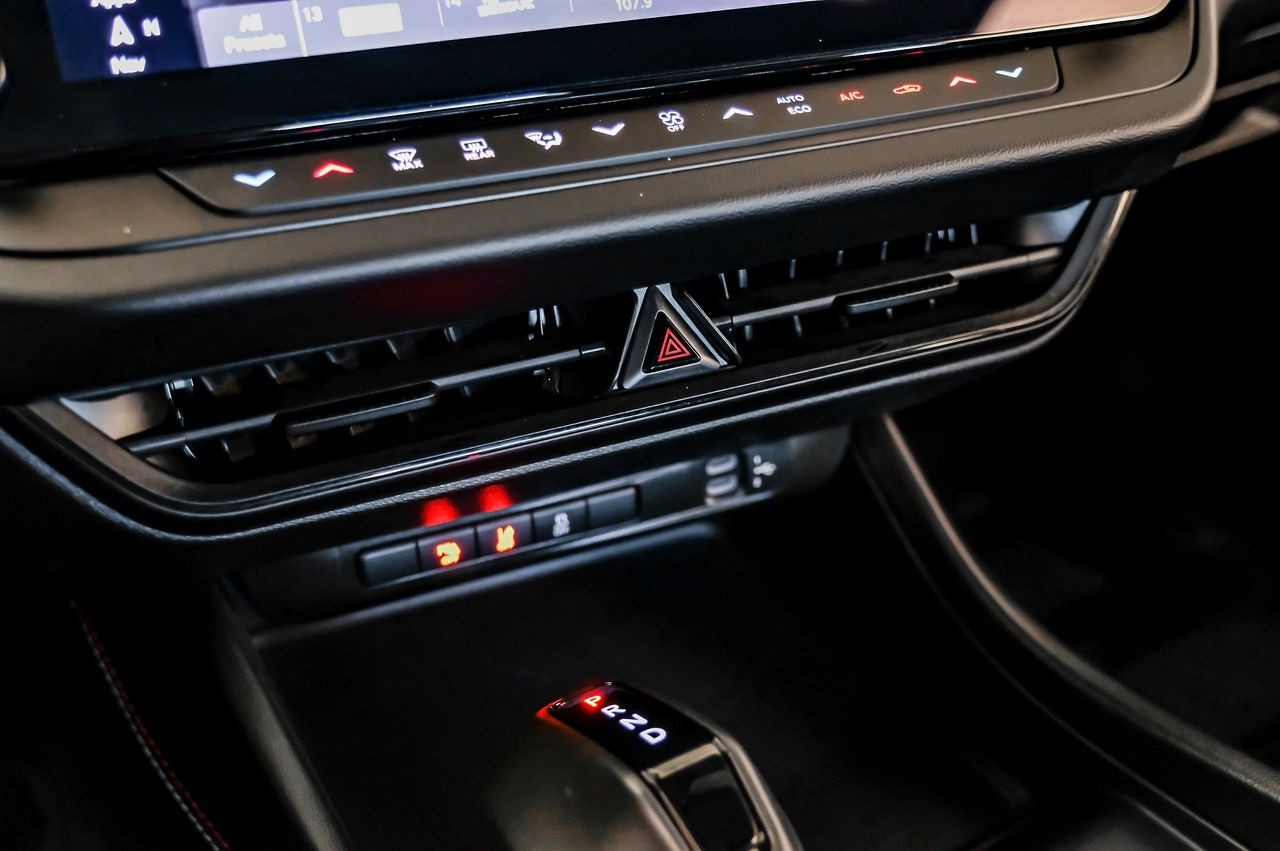 Dodge Charger Daytona Vehicle Main Gallery Image 22