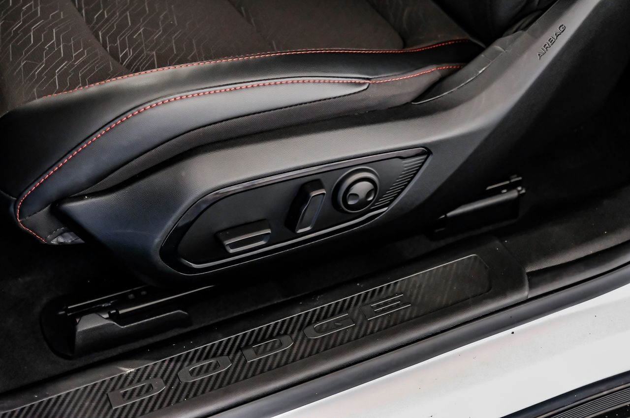 Dodge Charger Daytona Vehicle Main Gallery Image 33