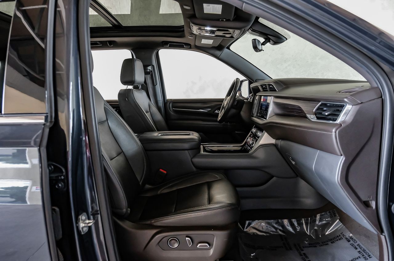 GMC Yukon Vehicle Main Gallery Image 40