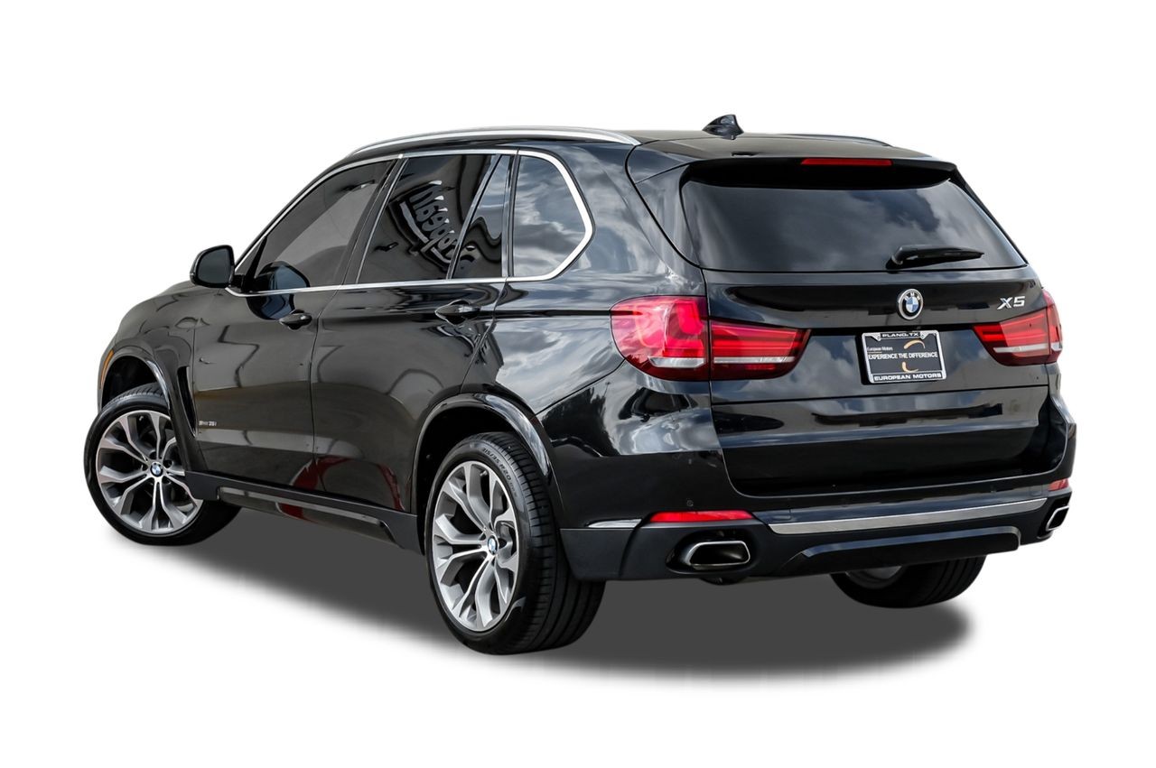 BMW X5 Vehicle Main Gallery Image 11