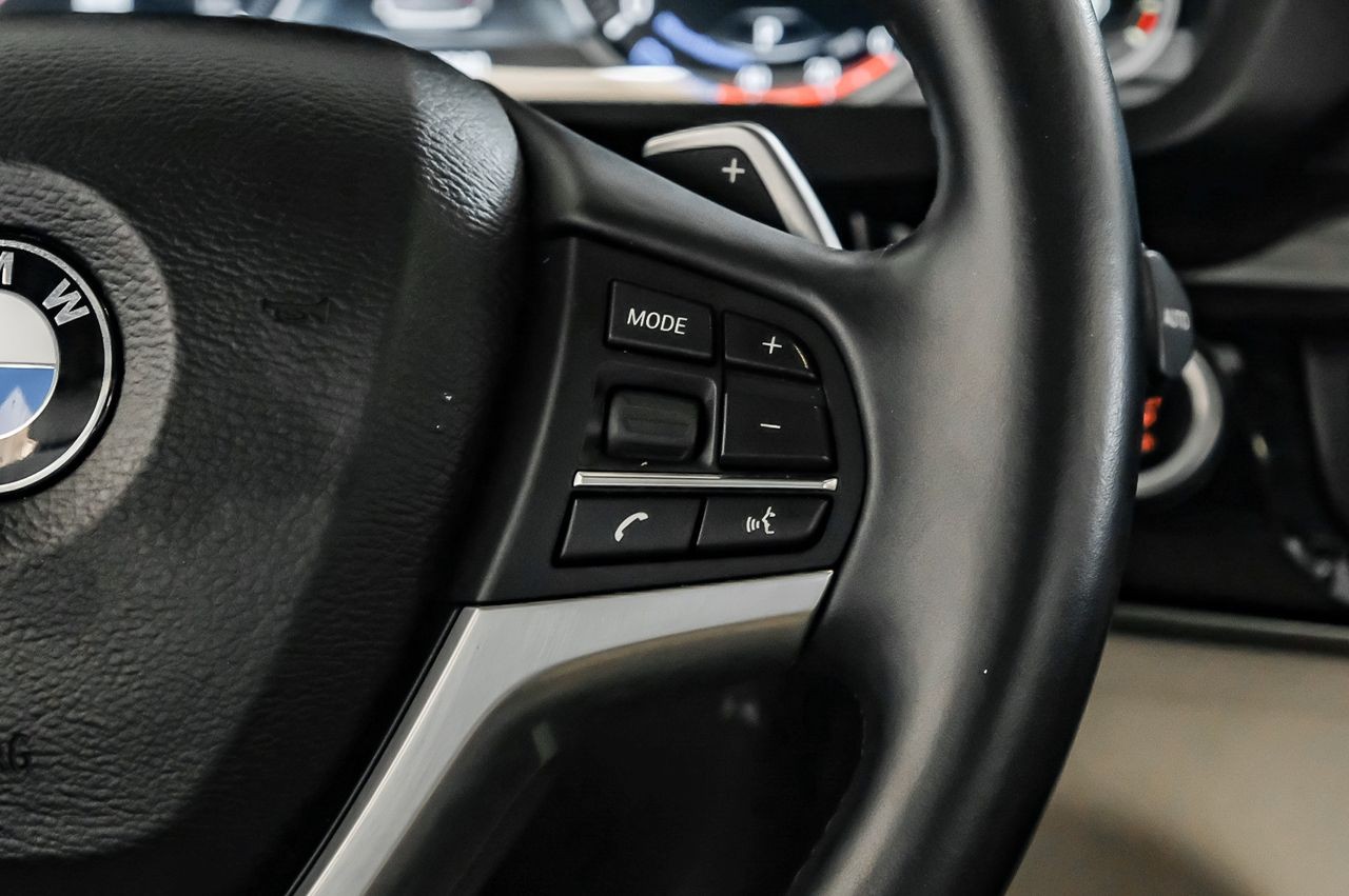 BMW X5 Vehicle Main Gallery Image 19