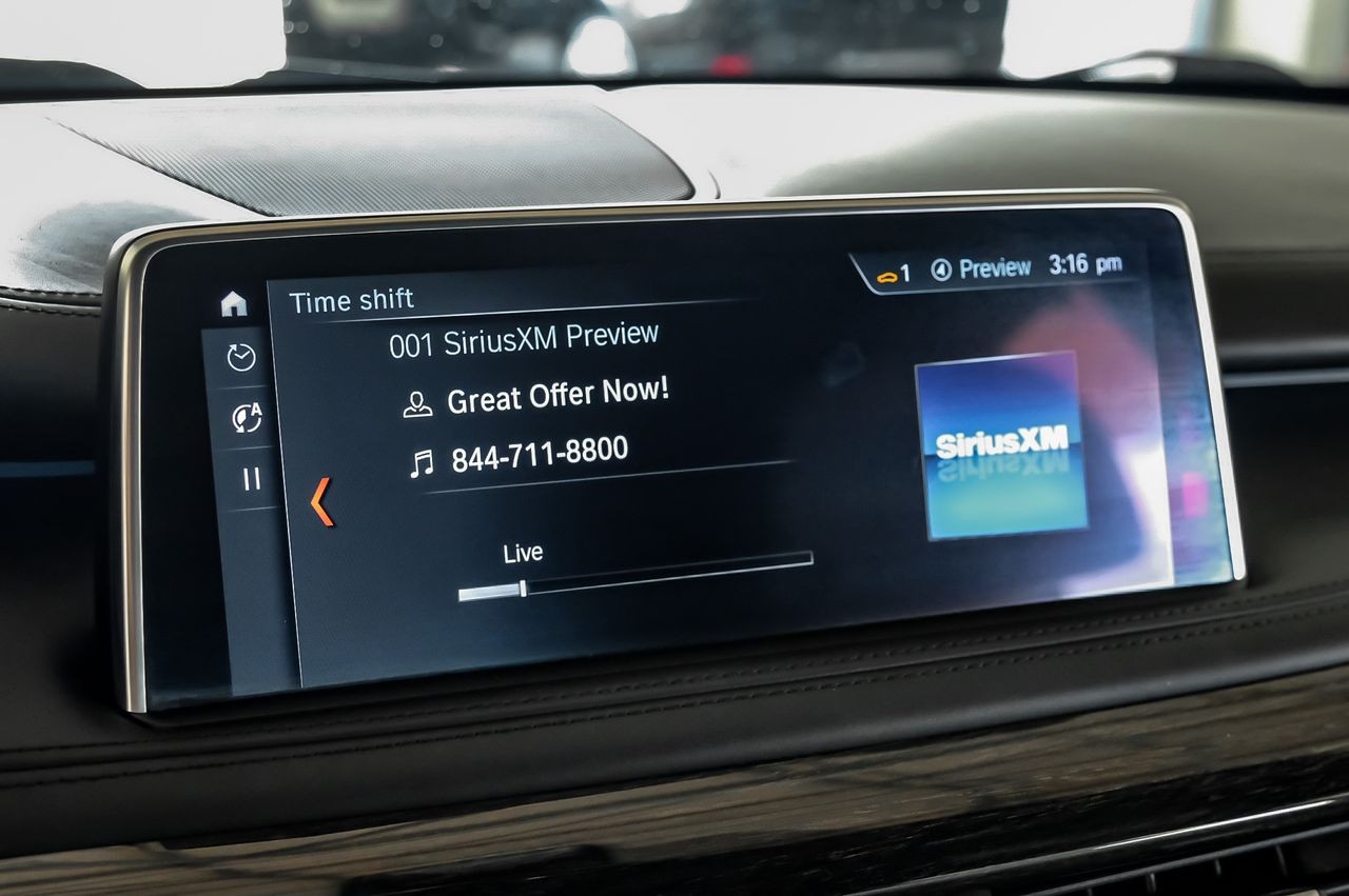 BMW X5 Vehicle Main Gallery Image 37