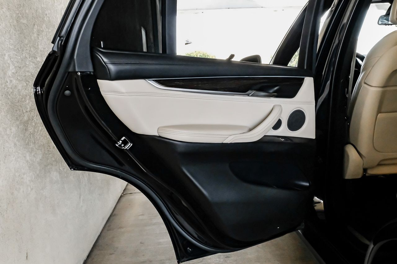 BMW X5 Vehicle Main Gallery Image 53