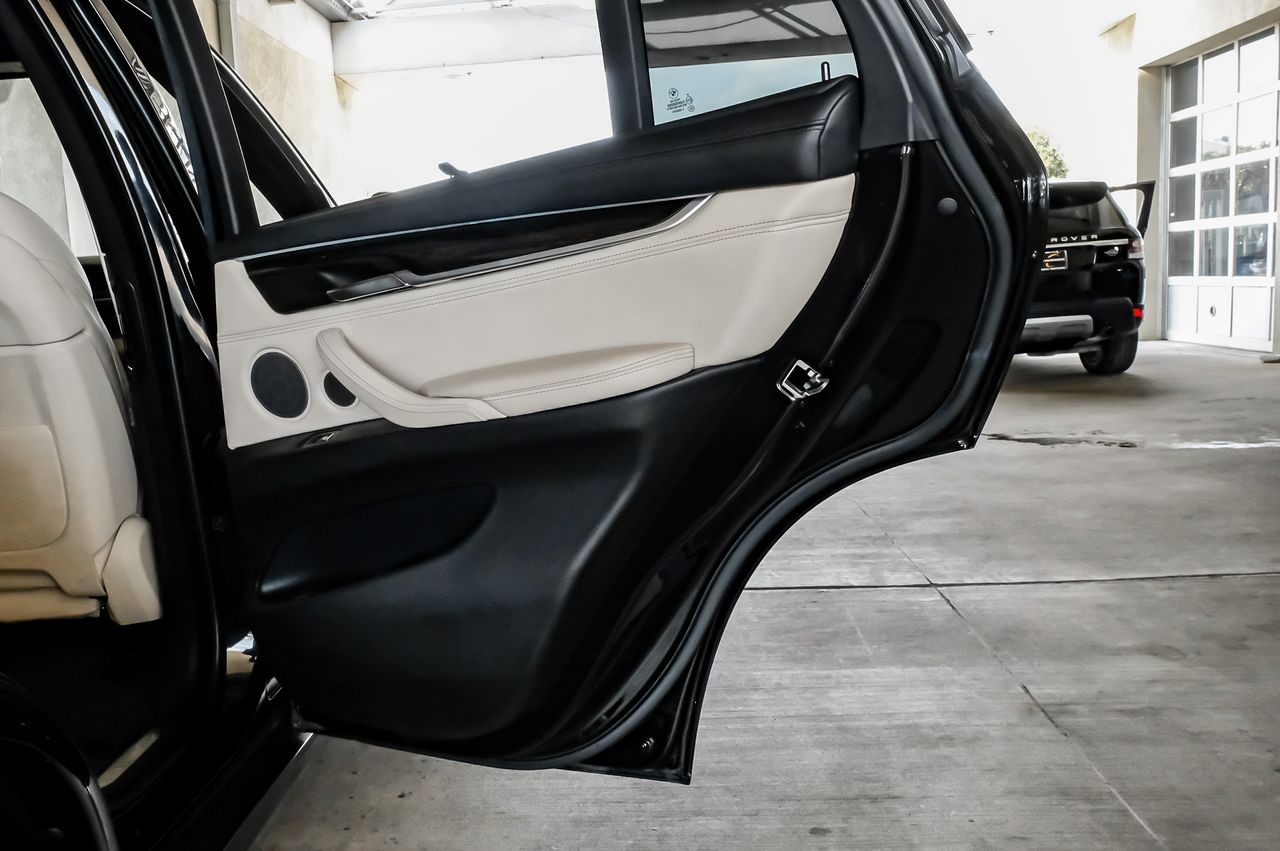 BMW X5 Vehicle Main Gallery Image 54