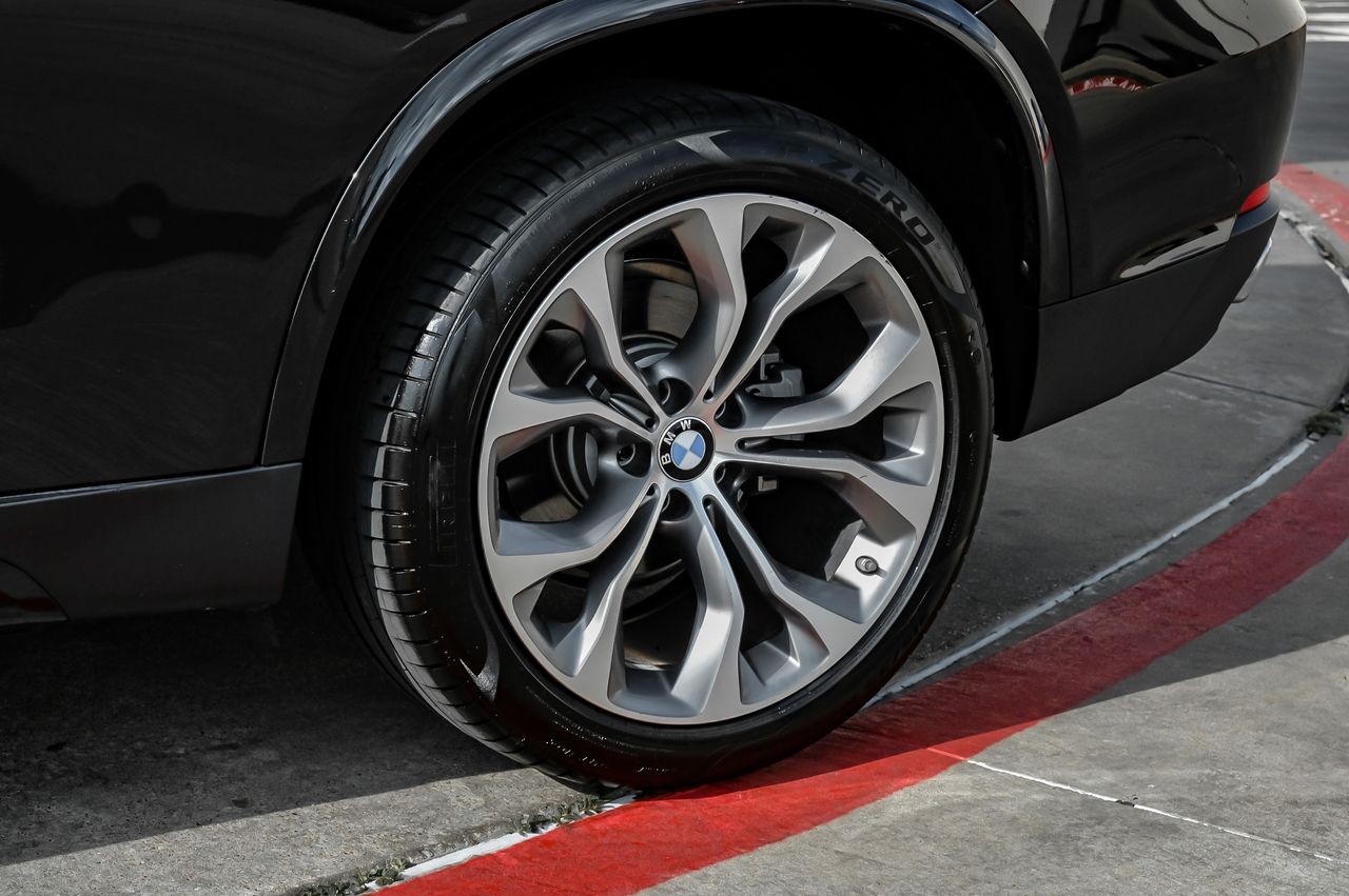 BMW X5 Vehicle Main Gallery Image 63