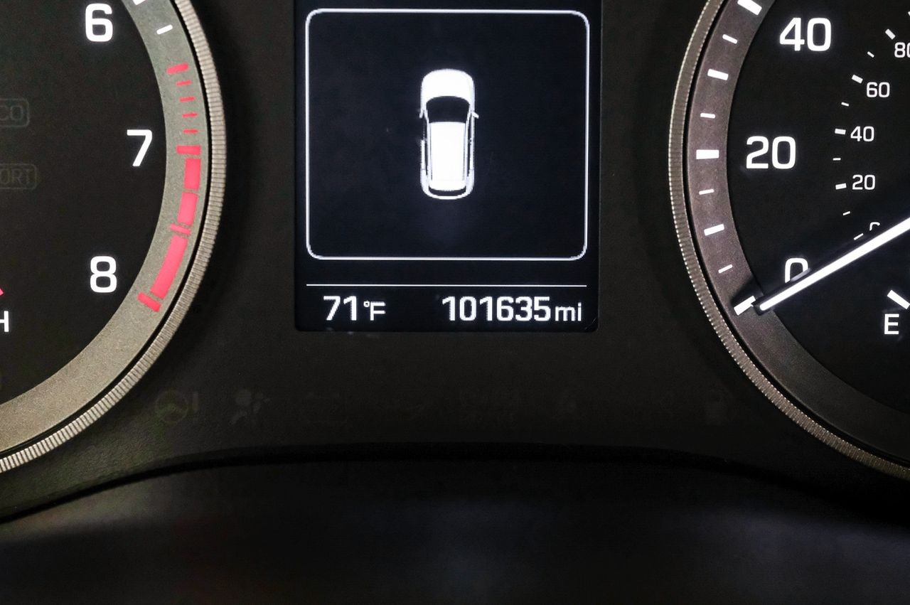 Hyundai Tucson Vehicle Main Gallery Image 20