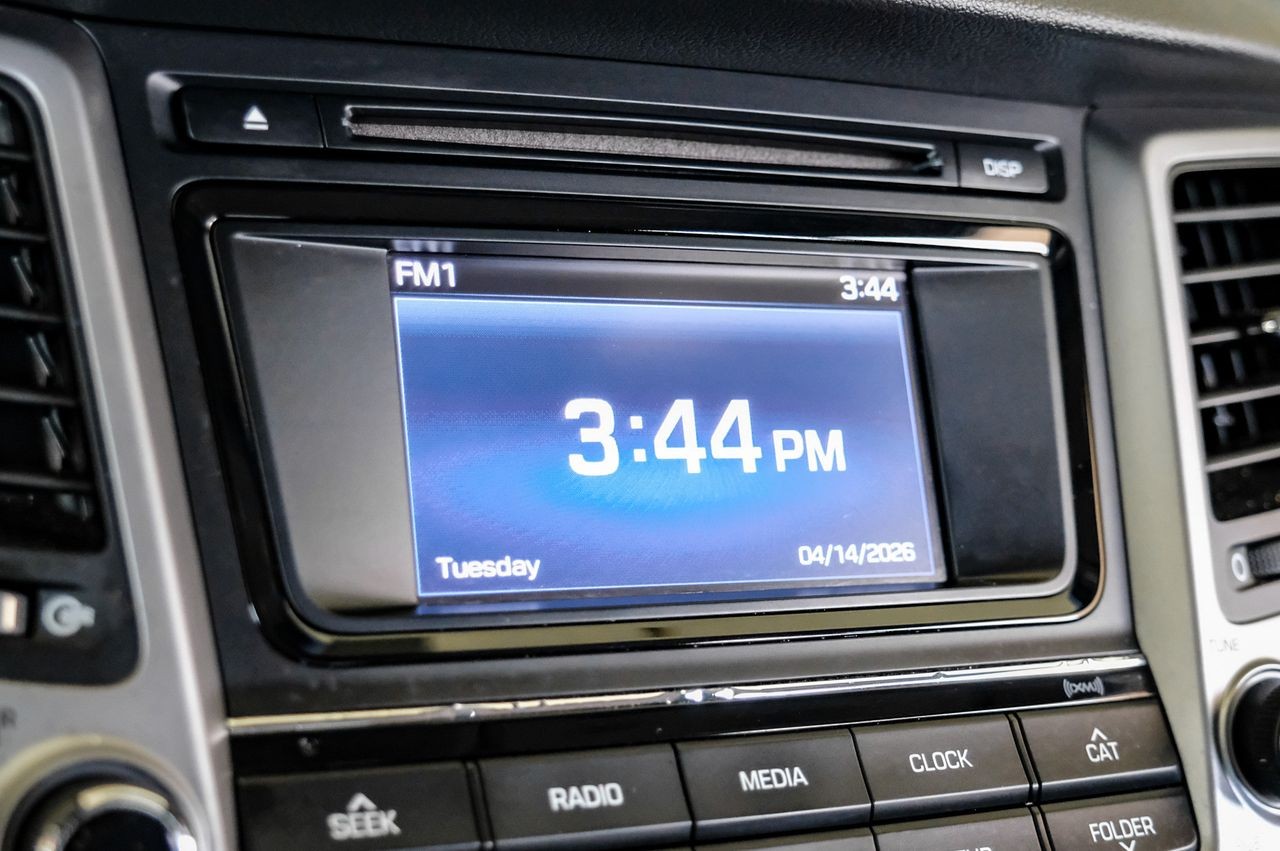 Hyundai Tucson Vehicle Main Gallery Image 30