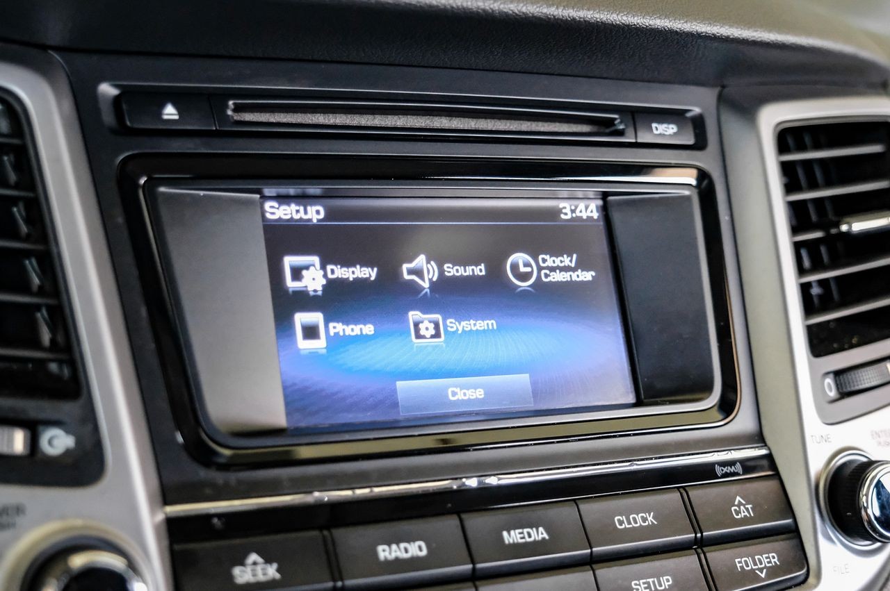 Hyundai Tucson Vehicle Main Gallery Image 33