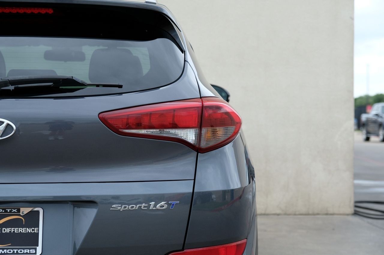 Hyundai Tucson Vehicle Main Gallery Image 51