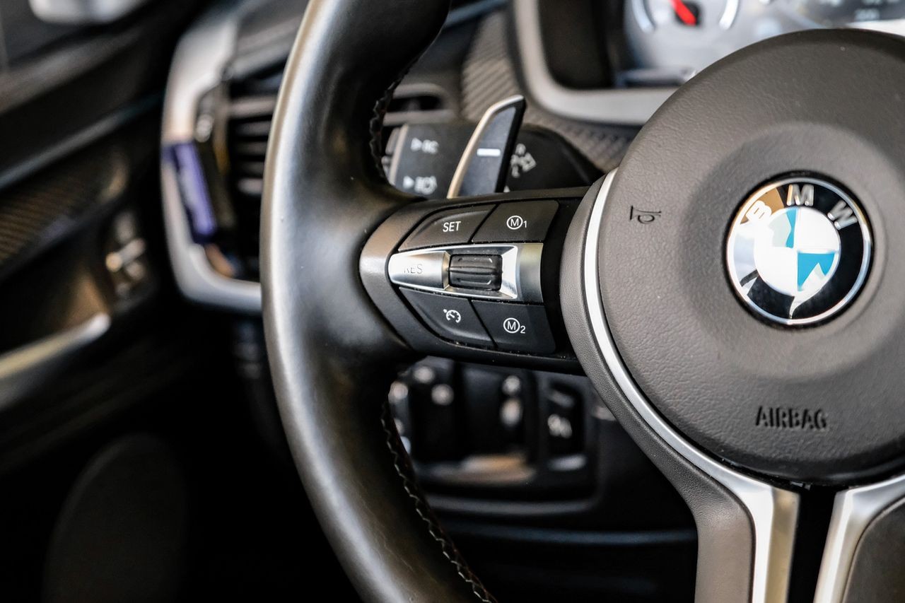 BMW X6 M Vehicle Main Gallery Image 17