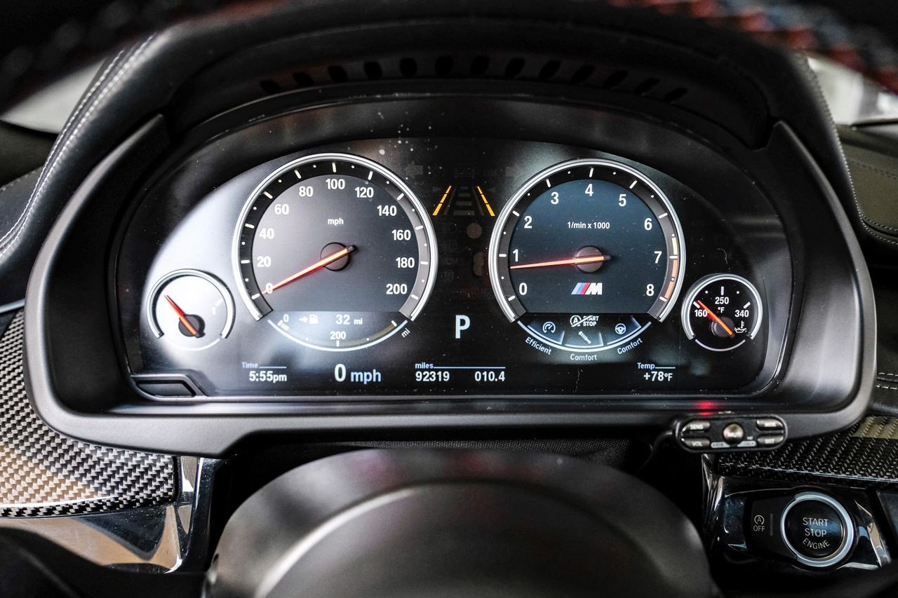 BMW X6 M Vehicle Main Gallery Image 19