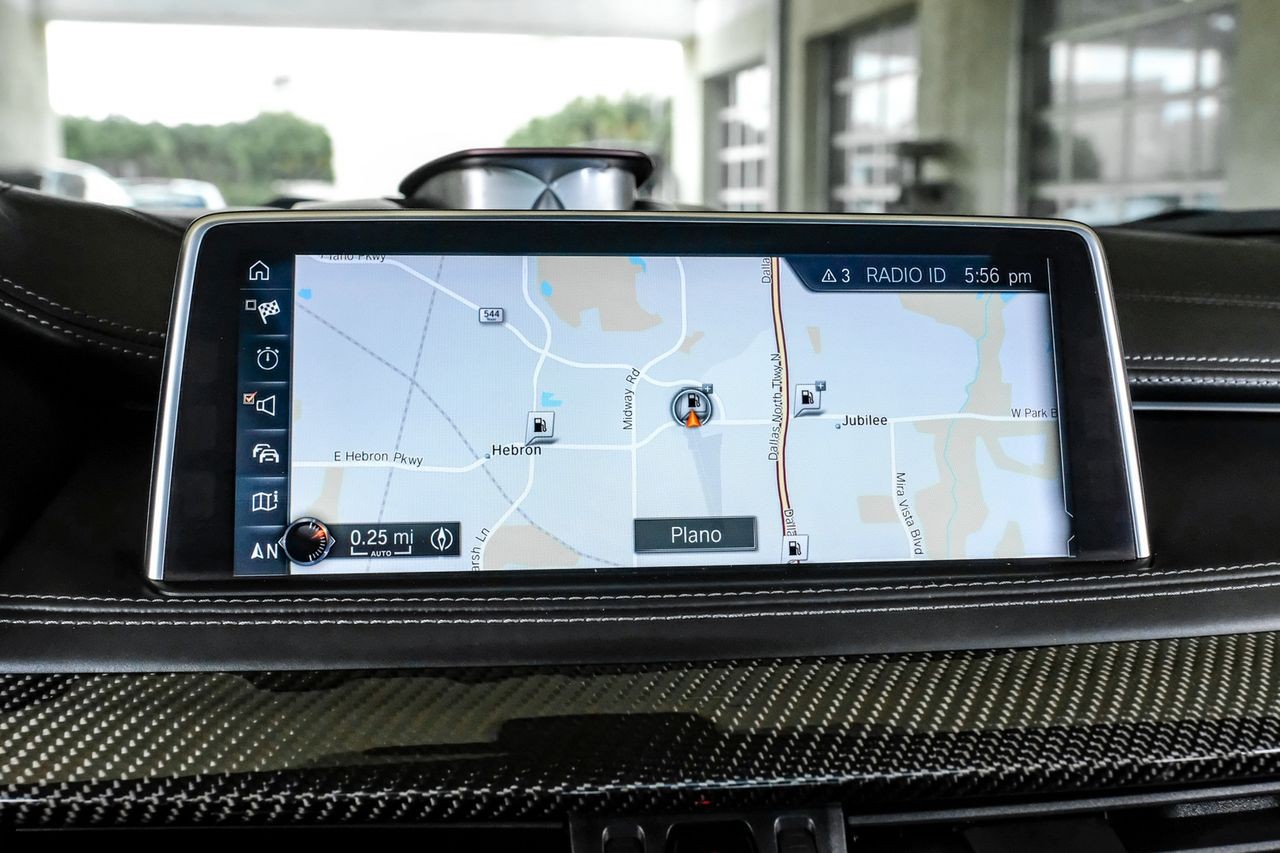 BMW X6 M Vehicle Main Gallery Image 22