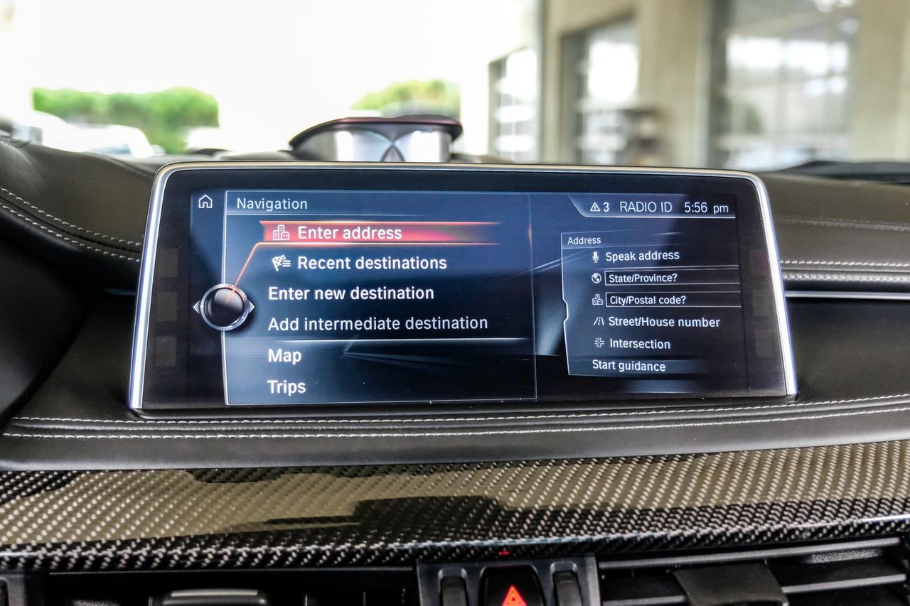 BMW X6 M Vehicle Main Gallery Image 23