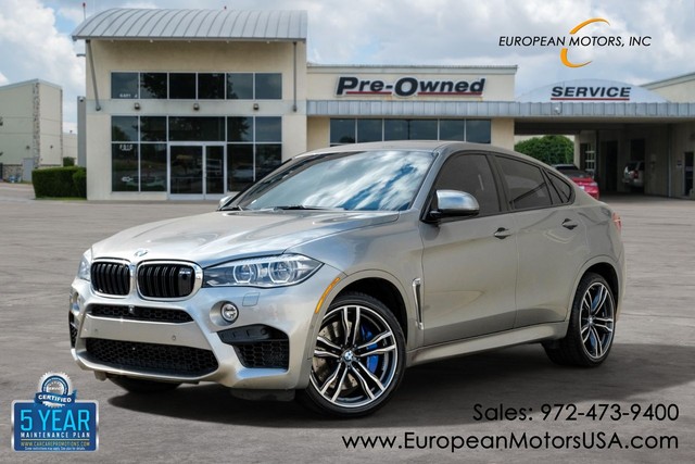 BMW X6 M Vehicle Main Gallery Image 01