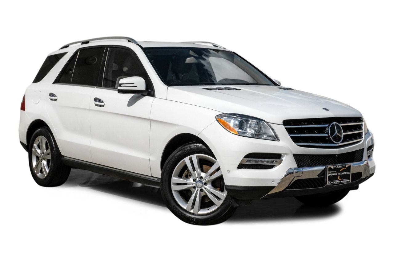 Mercedes-Benz M-Class Vehicle Main Gallery Image 07