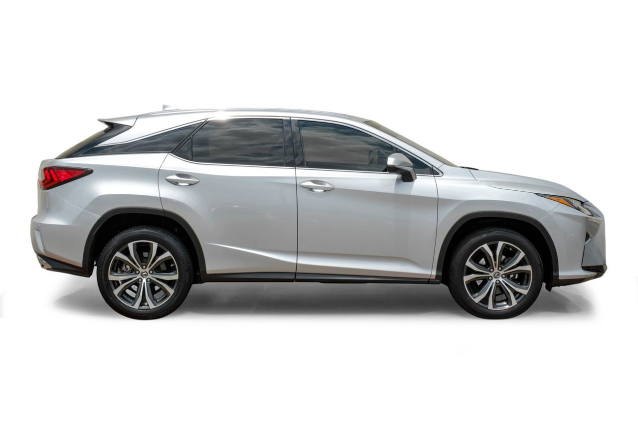 Lexus RX Vehicle Main Gallery Image 07