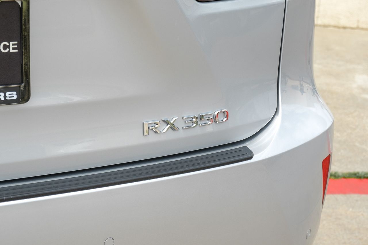 Lexus RX Vehicle Main Gallery Image 60