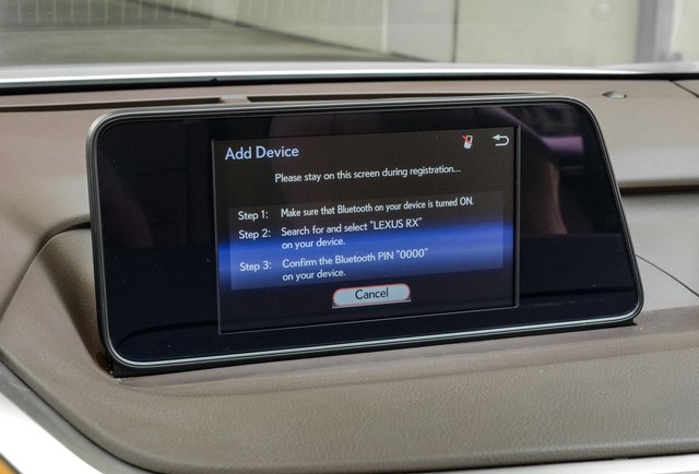 Lexus RX Vehicle Main Gallery Image 38