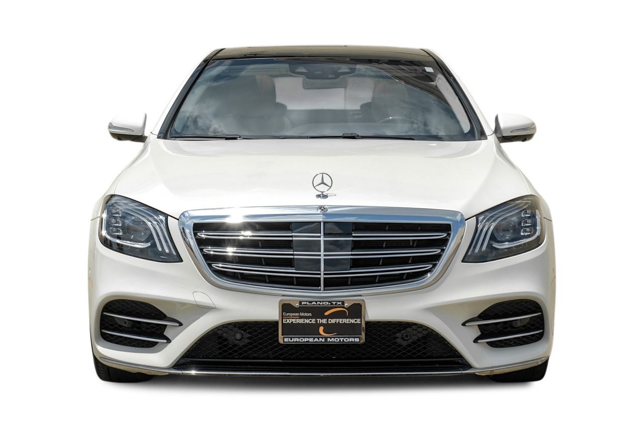Mercedes-Benz S-Class Vehicle Main Gallery Image 06