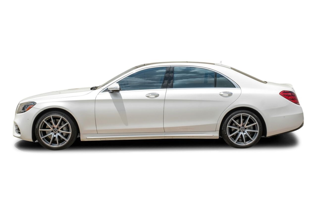 Mercedes-Benz S-Class Vehicle Main Gallery Image 12