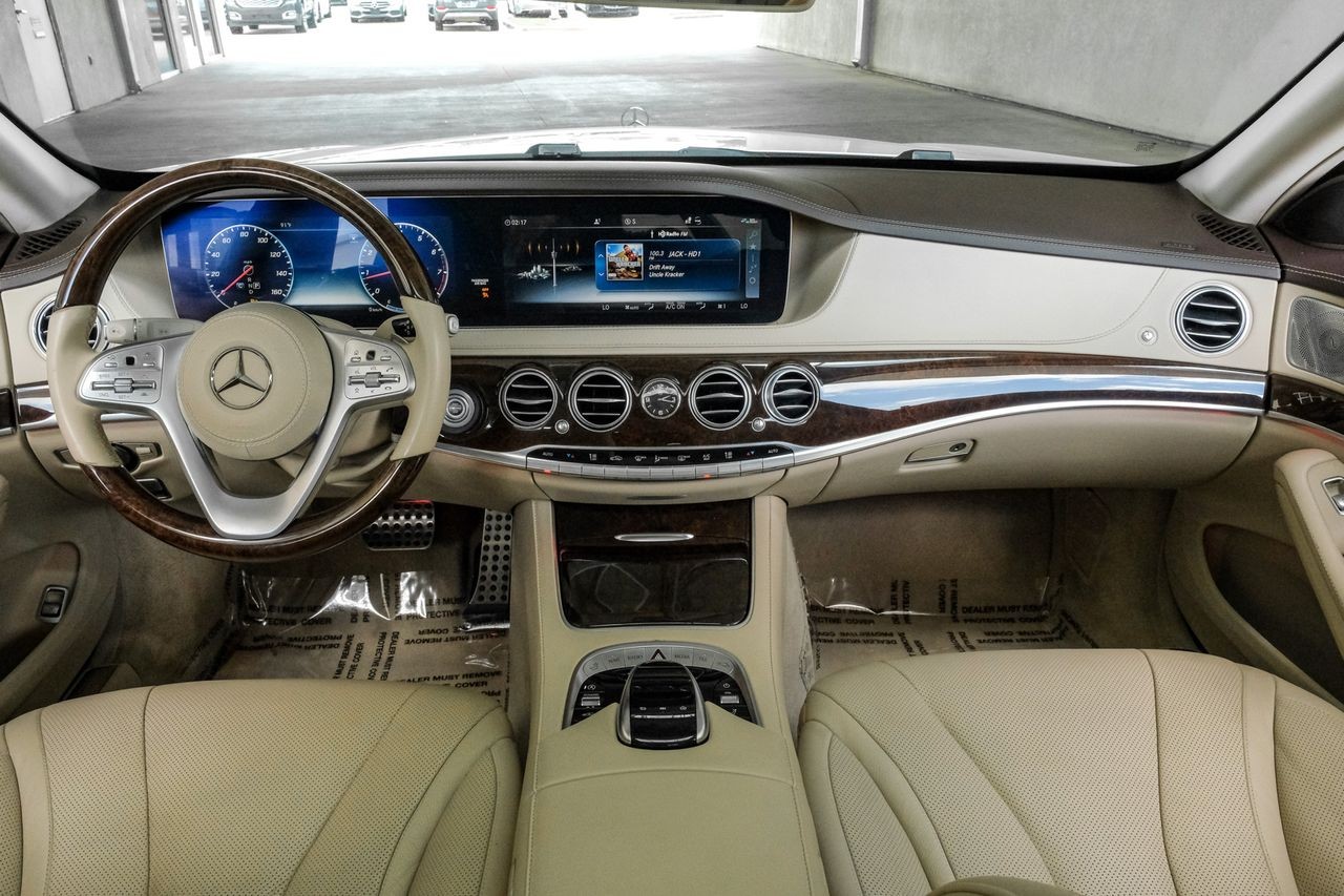 Mercedes-Benz S-Class Vehicle Main Gallery Image 15
