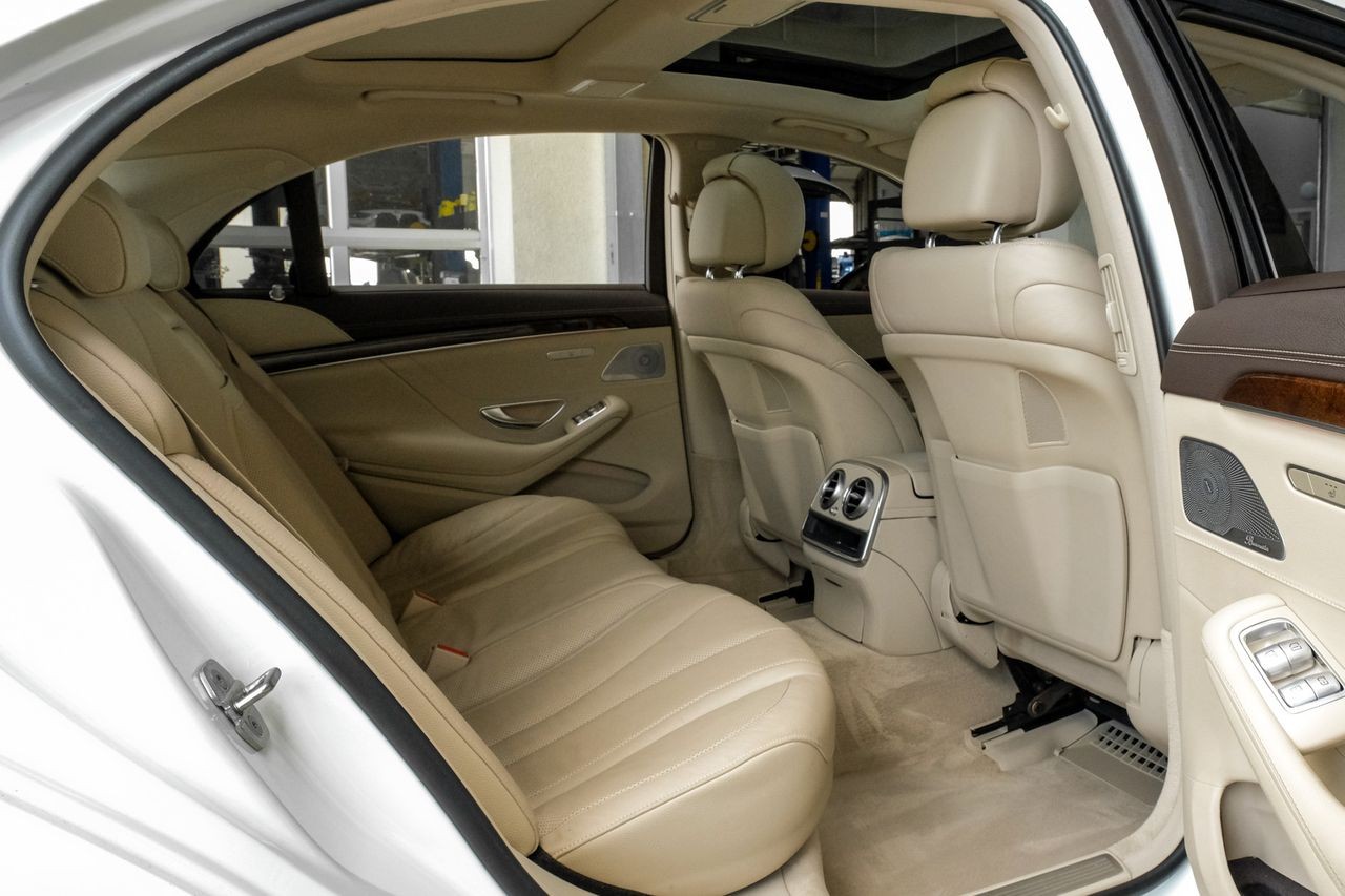 Mercedes-Benz S-Class Vehicle Main Gallery Image 42