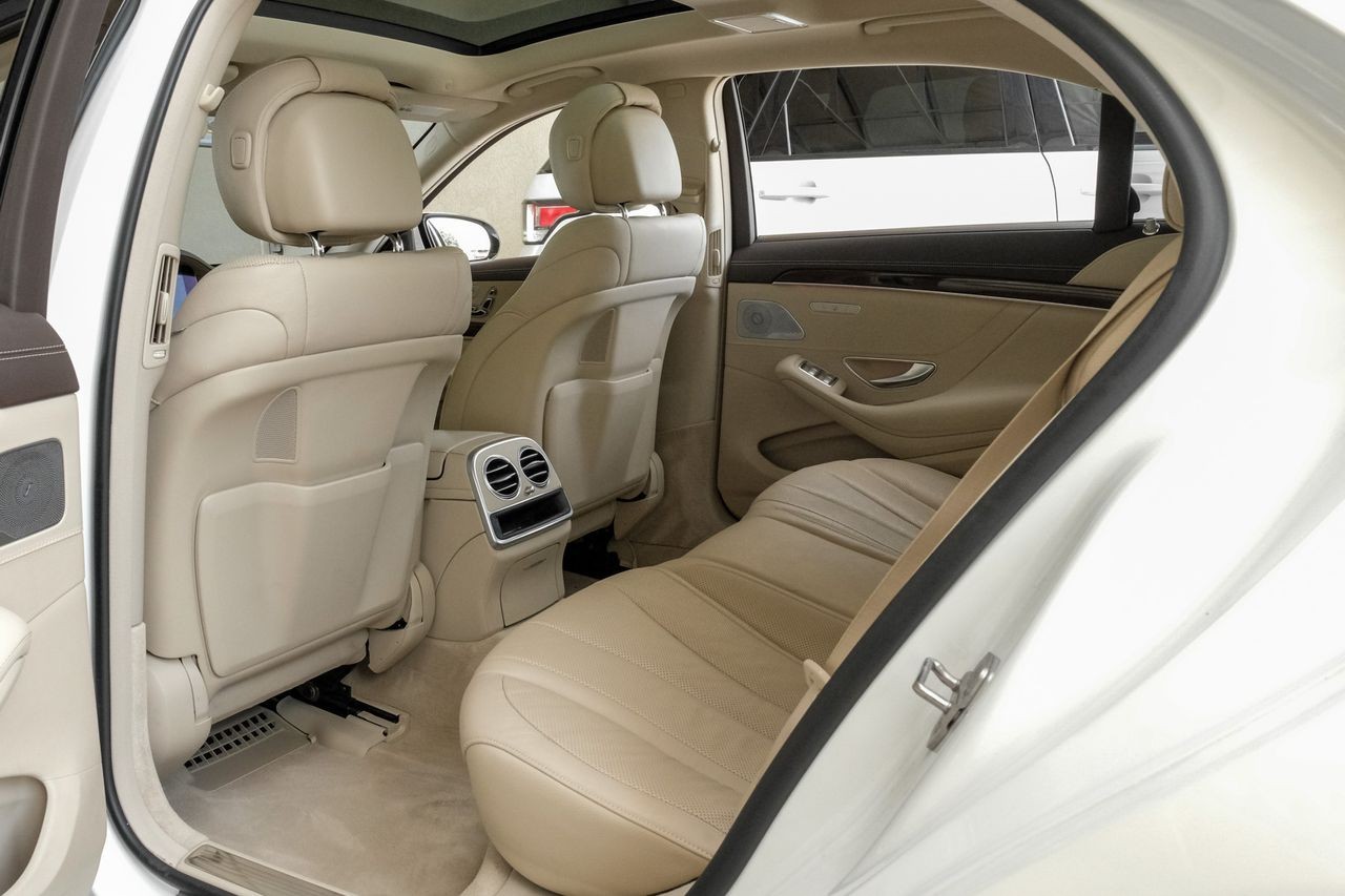 Mercedes-Benz S-Class Vehicle Main Gallery Image 43