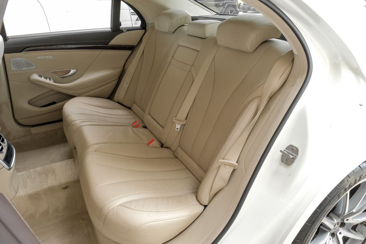 Mercedes-Benz S-Class Vehicle Main Gallery Image 44