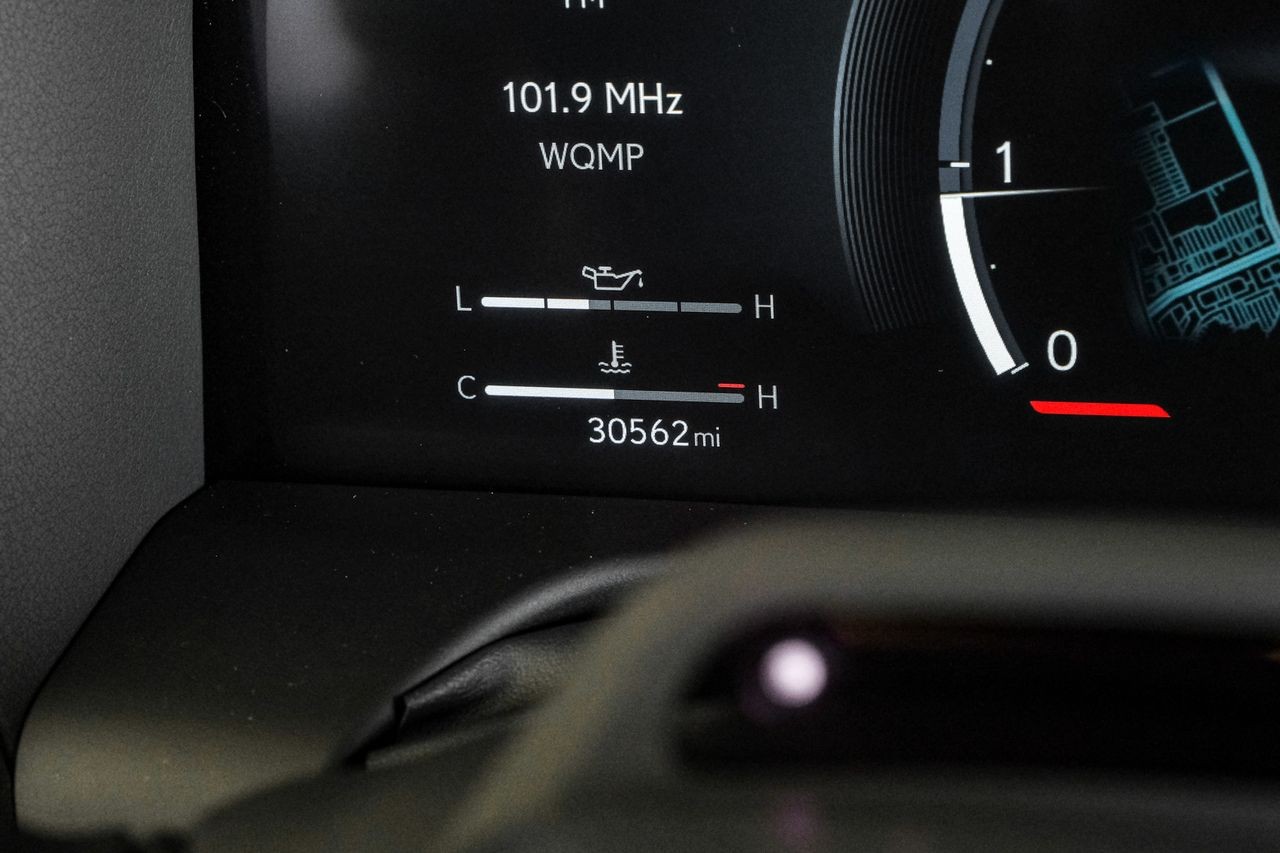 Lexus GX Vehicle Main Gallery Image 22