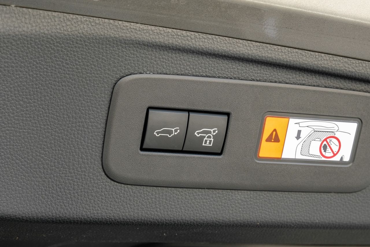 Lexus GX Vehicle Main Gallery Image 68