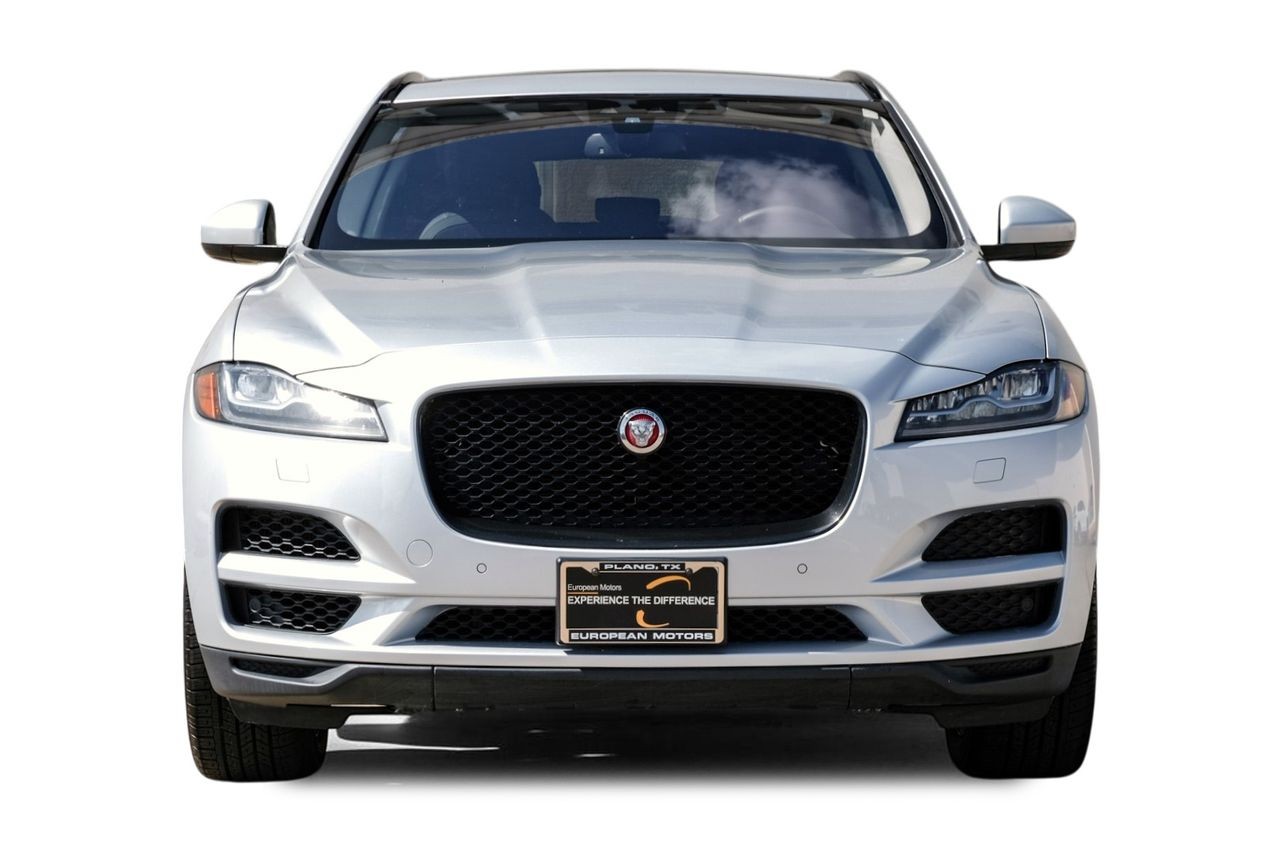 Jaguar F-Pace Vehicle Main Gallery Image 06