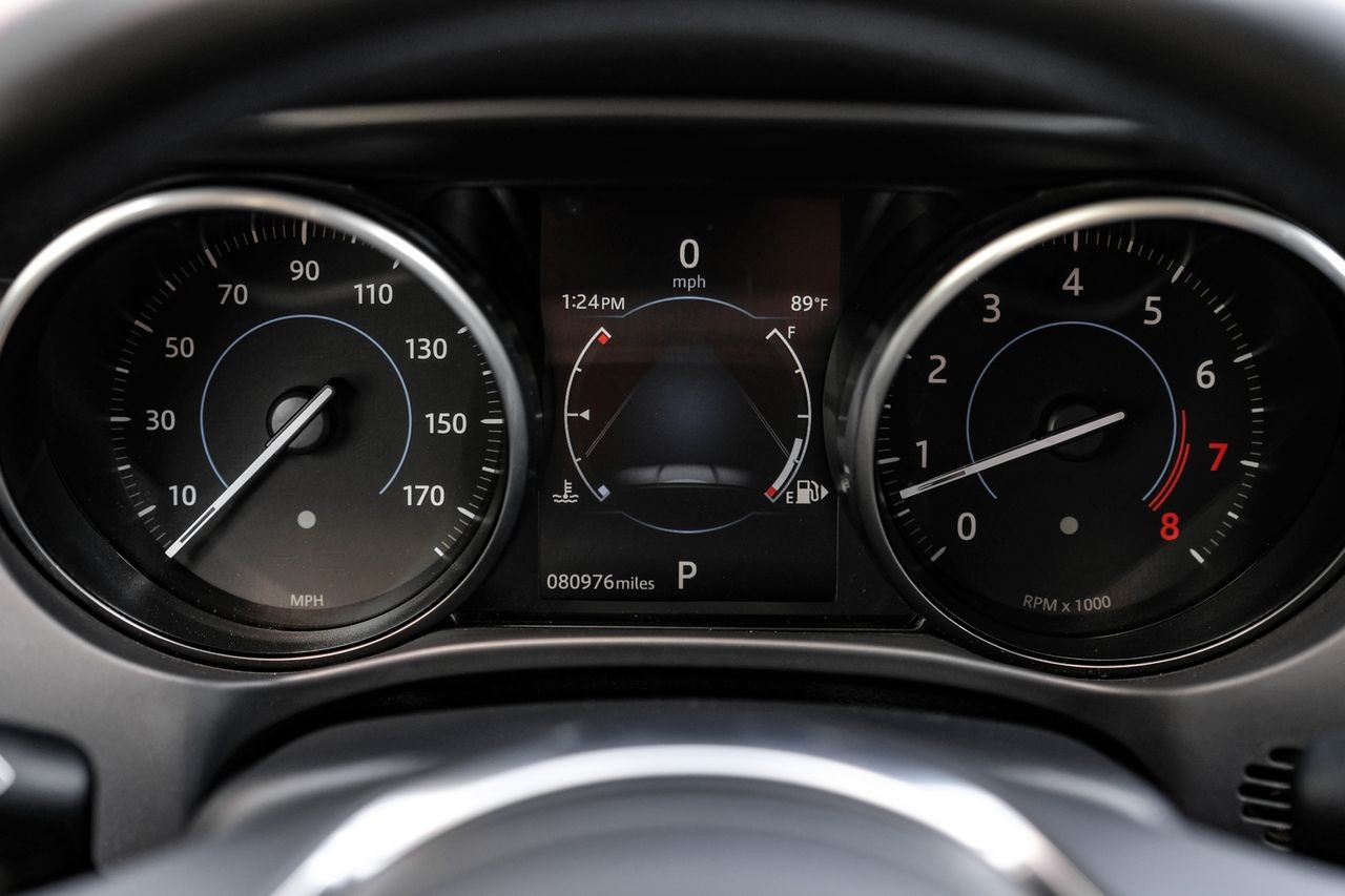 Jaguar F-Pace Vehicle Main Gallery Image 20