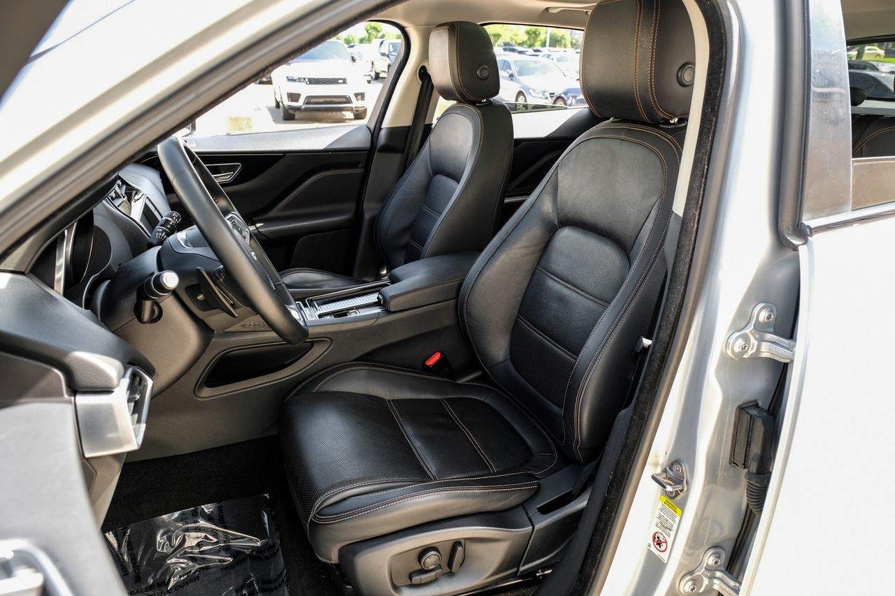 Jaguar F-Pace Vehicle Main Gallery Image 30