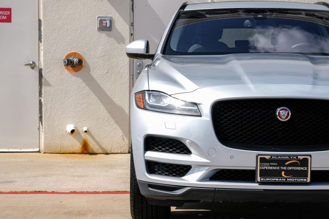 Jaguar F-Pace Vehicle Main Gallery Image 44