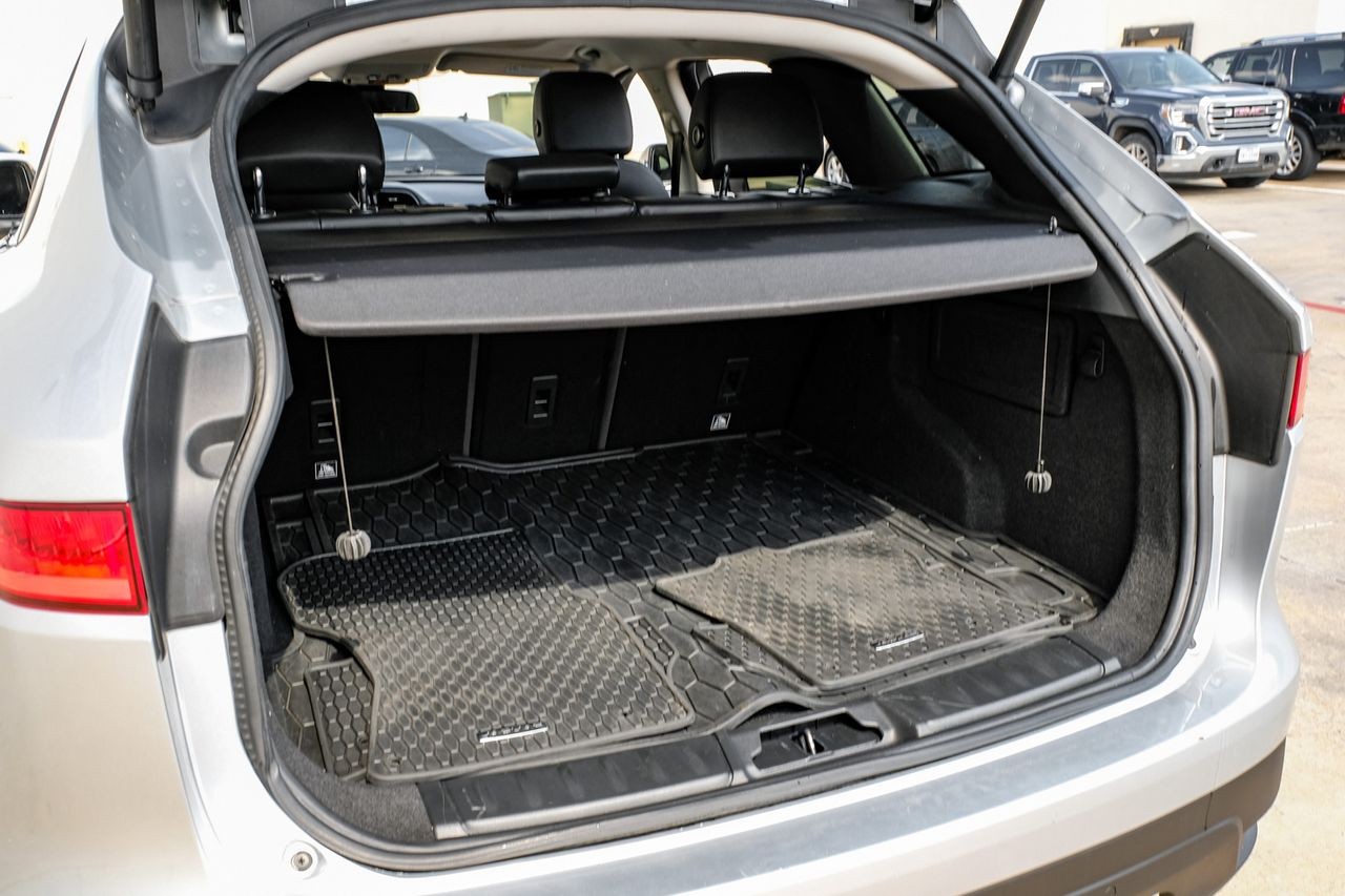 Jaguar F-Pace Vehicle Main Gallery Image 47
