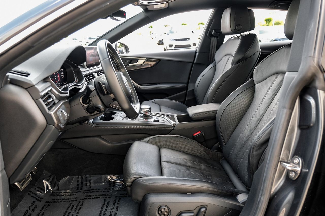 Audi S5 Sportback Vehicle Main Gallery Image 04