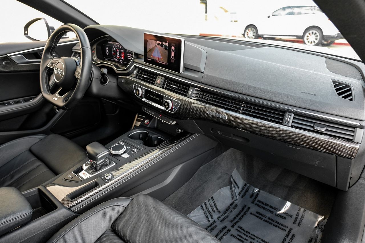 Audi S5 Sportback Vehicle Main Gallery Image 13